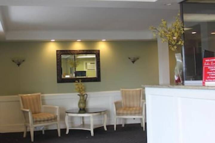 Lakeland Inn - thumb 3