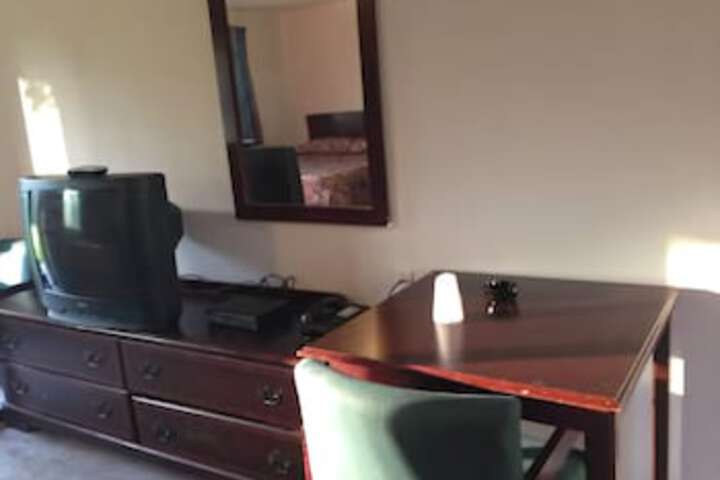 Colonial Village Motel - thumb 7