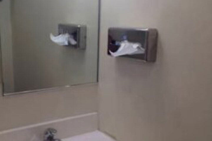 Colonial Village Motel - thumb 3