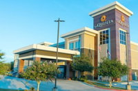 La Quinta Inn  Suites by Wyndham Karnes City - Kenedy