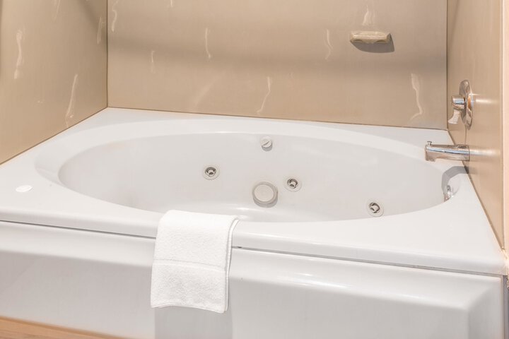 Days Inn By Wyndham Tiffin - thumb 4