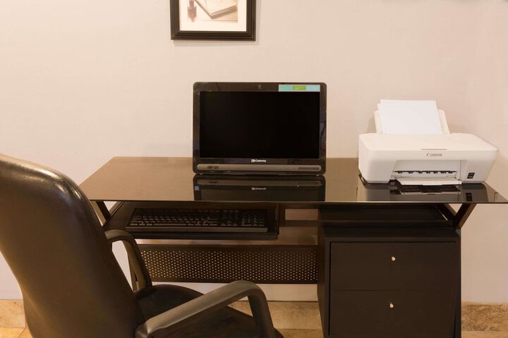 Days Inn By Wyndham Tiffin - thumb 7