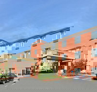 Quality Suites - Hotels Find