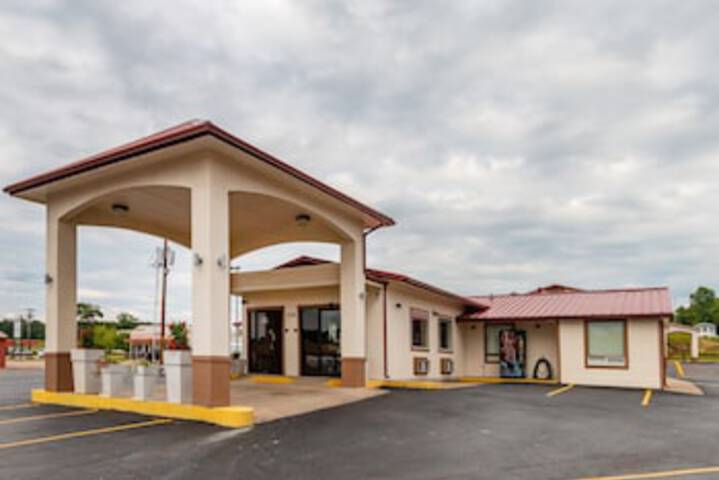 Red Roof Inn Buffalo, TX - thumb 0