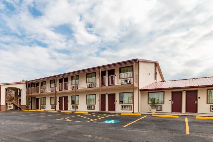 Red Roof Inn Buffalo, TX - thumb 3
