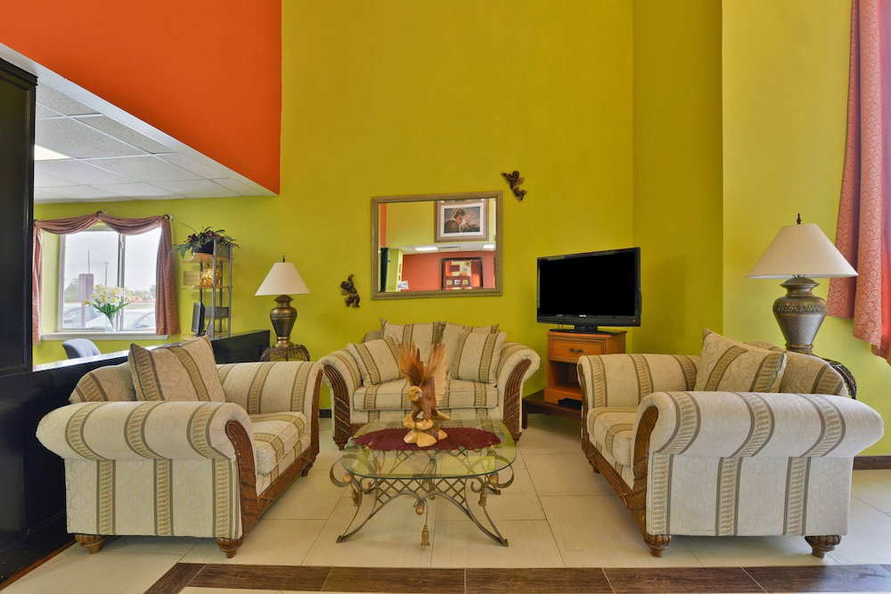 Americas Best Value Inn & Suites Haltom City Ft. Worth - thumb 3