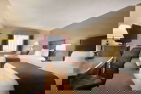 Baymont by Wyndham Kansas City KU Medical Center