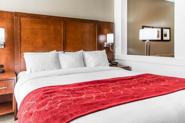 Comfort Suites West Omaha - thumb 7