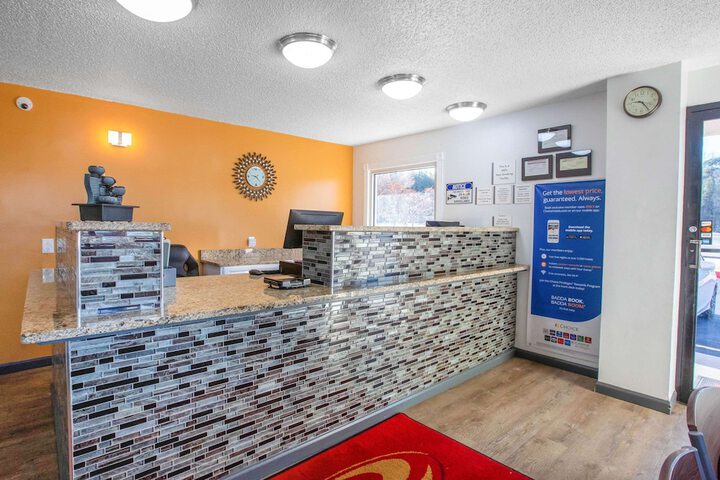 Econo Lodge - thumb 5