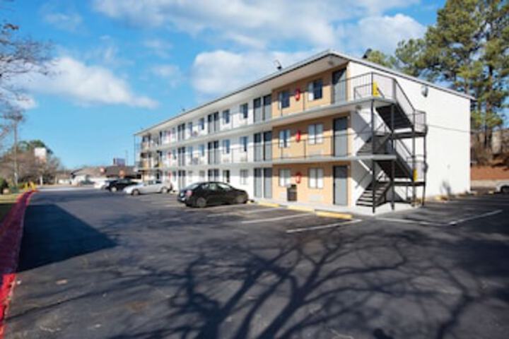 Econo Lodge - thumb 0