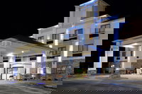 Conklin Mi Hotels Find