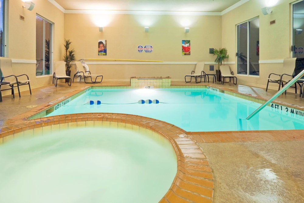 Holiday Inn Express Hotel & Suites Athens, An IHG Hotel - thumb 3