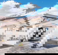 Super 8 by Wyndham Belle Fourche SD - Hotels Find