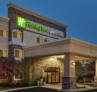 Holiday Inn Express Hotel  Suites Chicago - Libertyville an IHG Hotel - Hotels Find