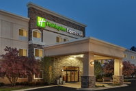 Libertyville Il Hotels Find