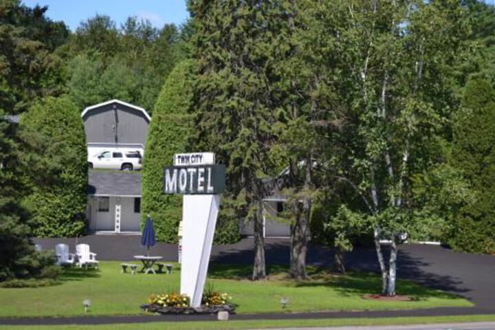 Twin City Motel - thumb 4
