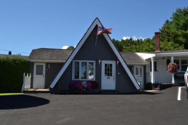 Twin City Motel - thumb 0