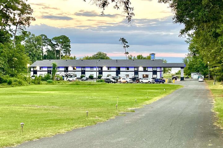Rodeway Inn & Suites - thumb 6