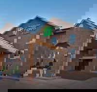 Holiday Inn Express  Suites Sioux Falls At Empire Mall an IHG Hotel - Hotels Find