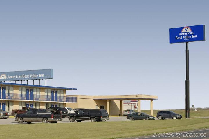 Budgetel Inn & Suites - thumb 5