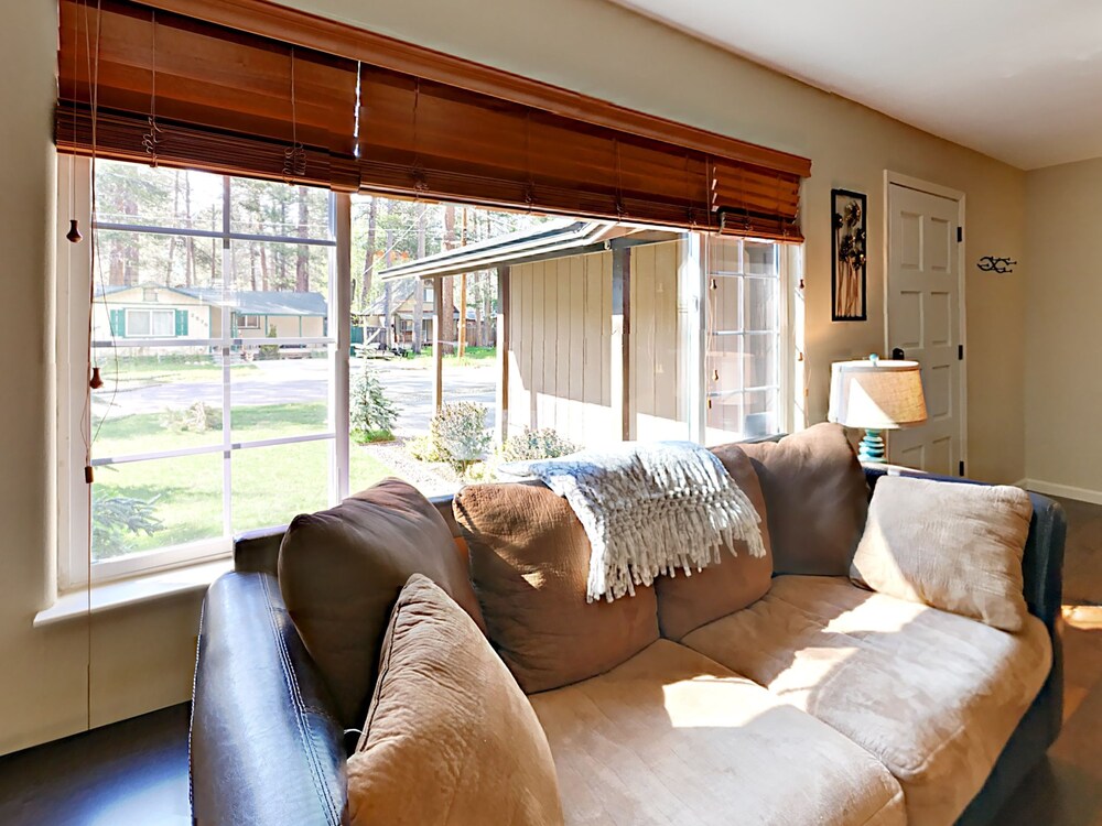 2572 Elwood Ave Home 2 Br Home By RedAwning - thumb 6