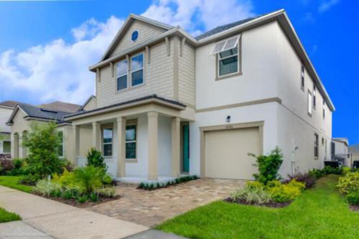 Your Family Will Love The 1st Class Amenities At Your Private Villa On Solara Resort Orlando Villas 2629 - thumb 0