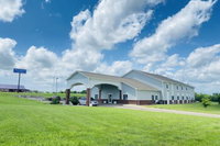 Herington Inn  Suites