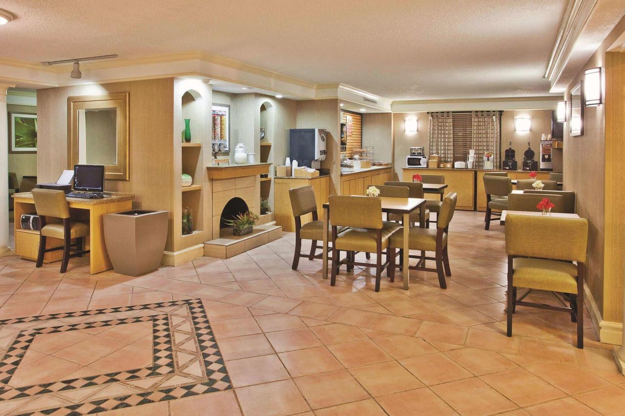 La Quinta Inn By Wyndham Savannah Midtown - thumb 8