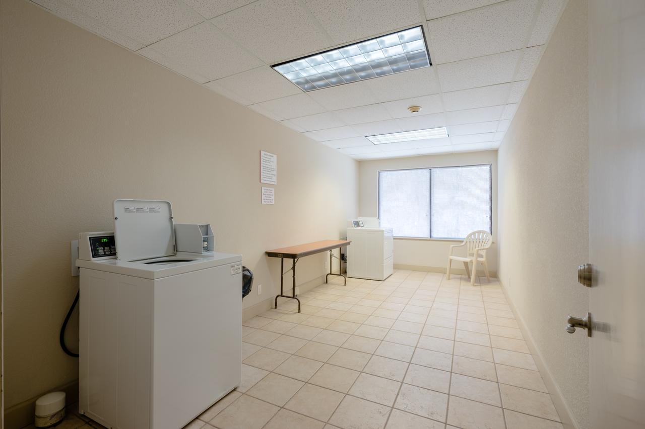 Cottonwood Suites Savannah Hotel & Conference Center - thumb 9