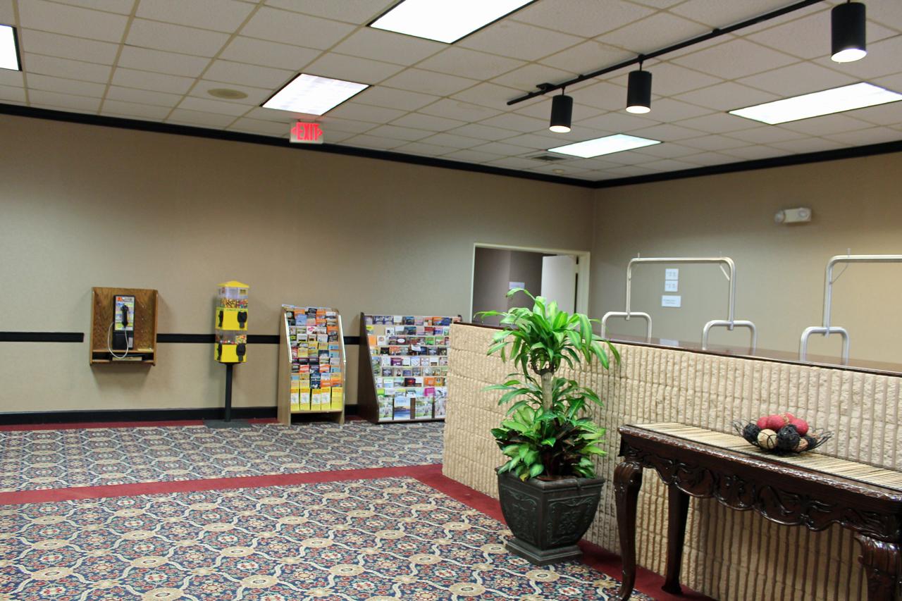 Cottonwood Suites Savannah Hotel & Conference Center - thumb 40