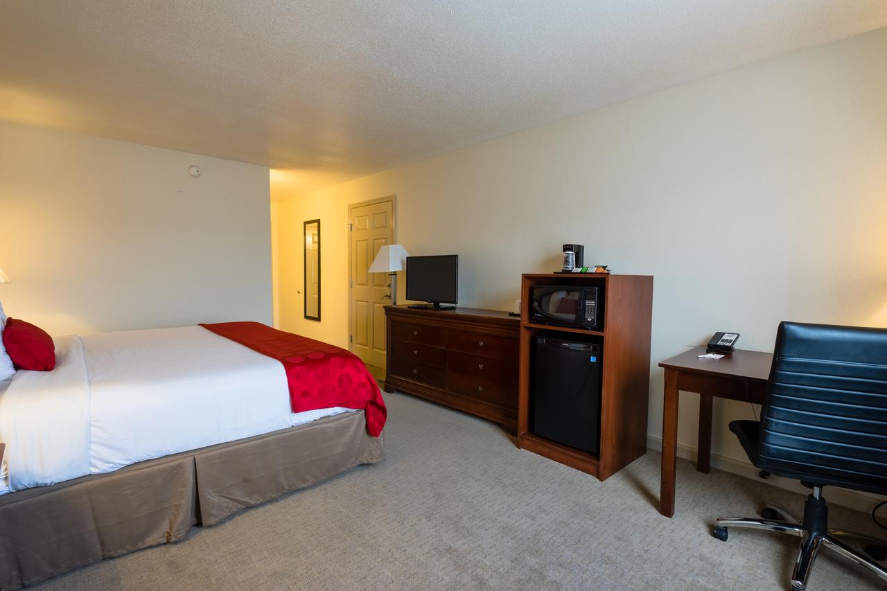 Cottonwood Suites Savannah Hotel & Conference Center - thumb 11