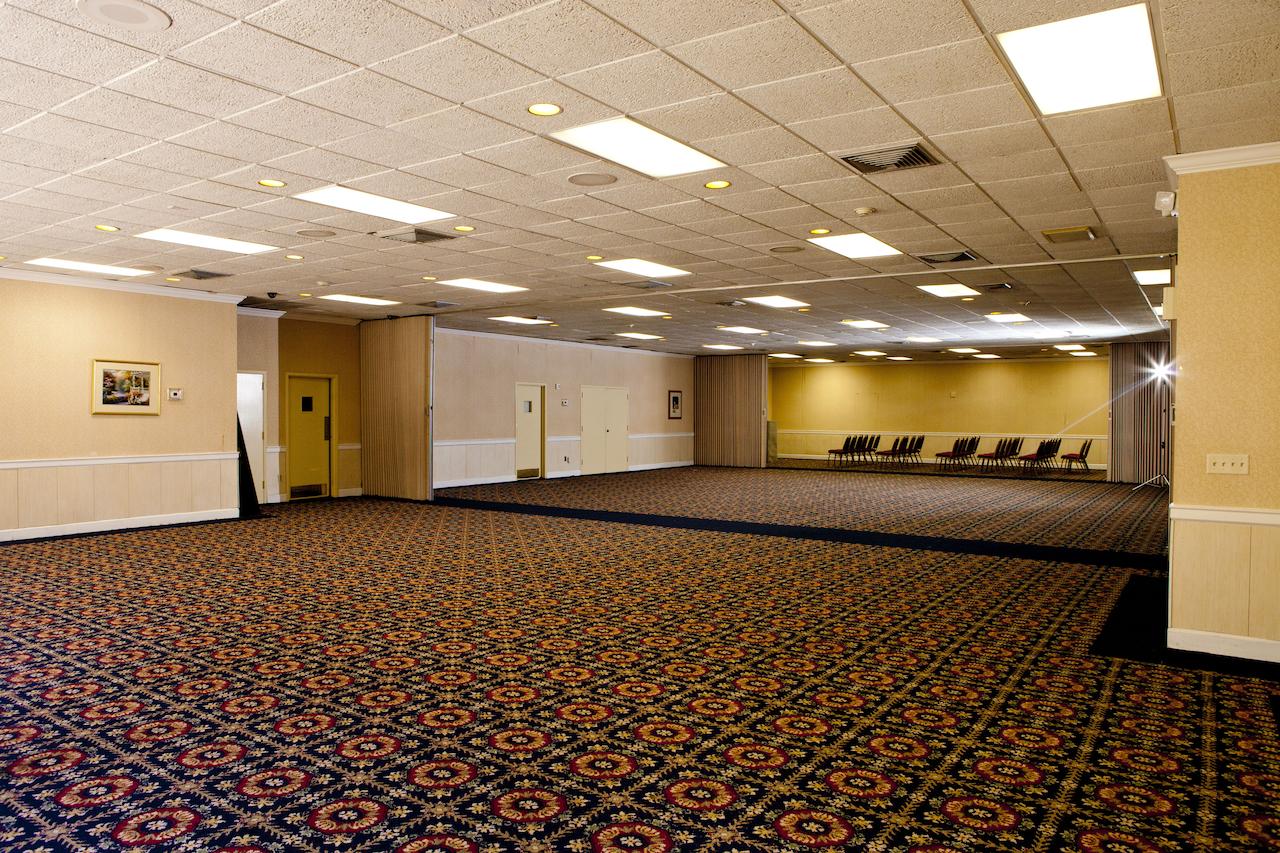 Cottonwood Suites Savannah Hotel & Conference Center - thumb 32