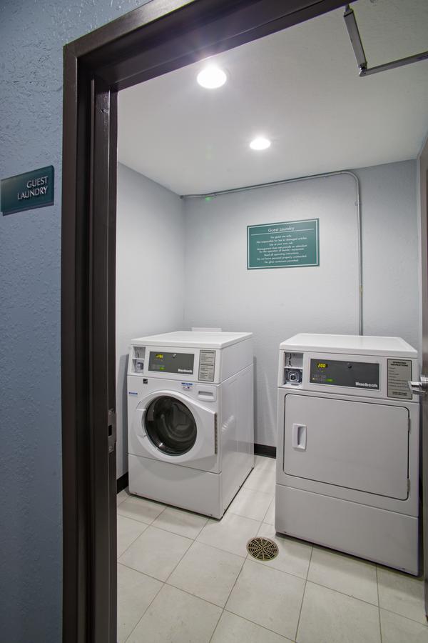 Iris Garden Inn - thumb 13