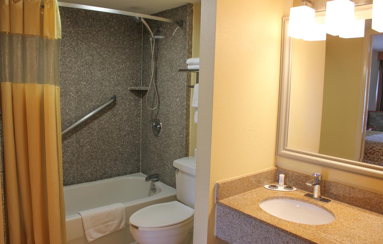 Rose Garden Inn & Suites Thomasville - thumb 12