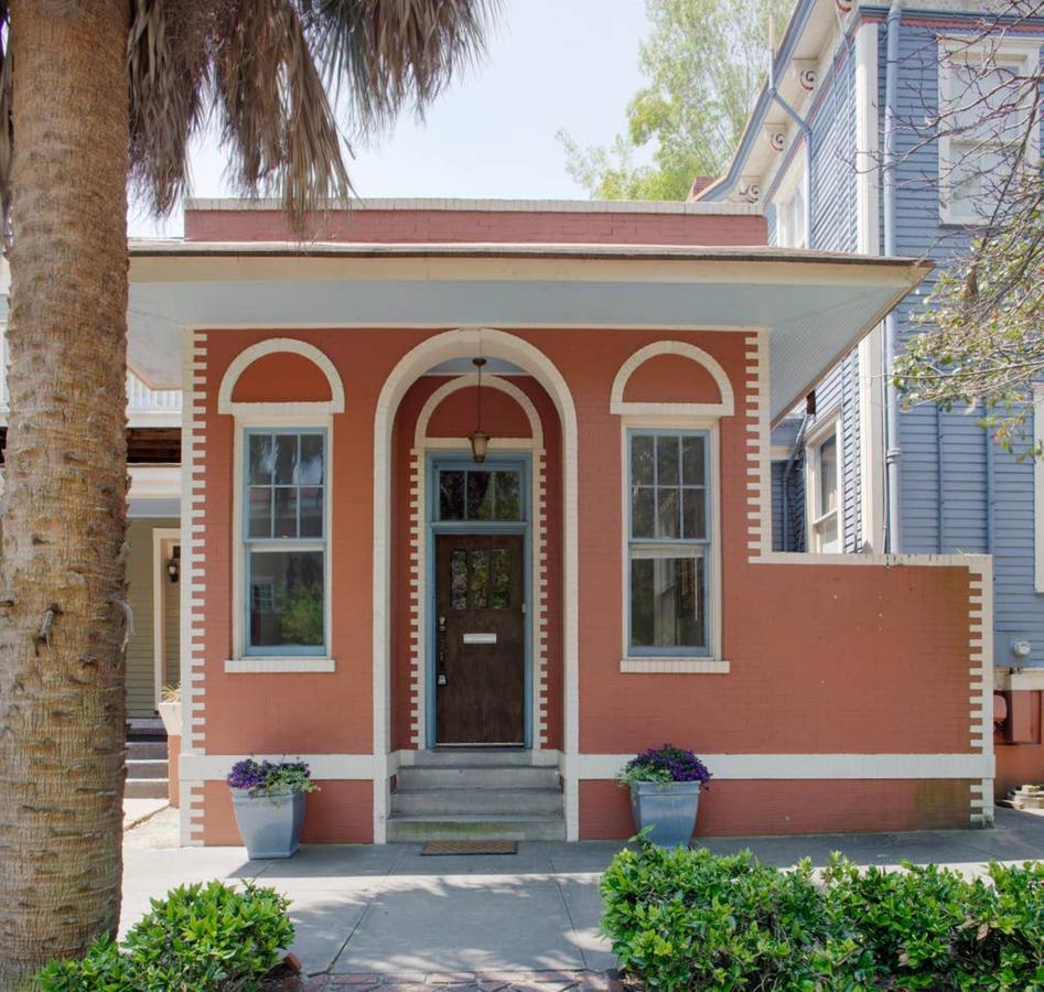 101 E Waldburg - Cozy Cottage Just Off Of Forsyth Park - thumb 0