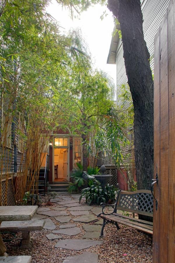 101 E Waldburg - Cozy Cottage Just Off Of Forsyth Park - thumb 2