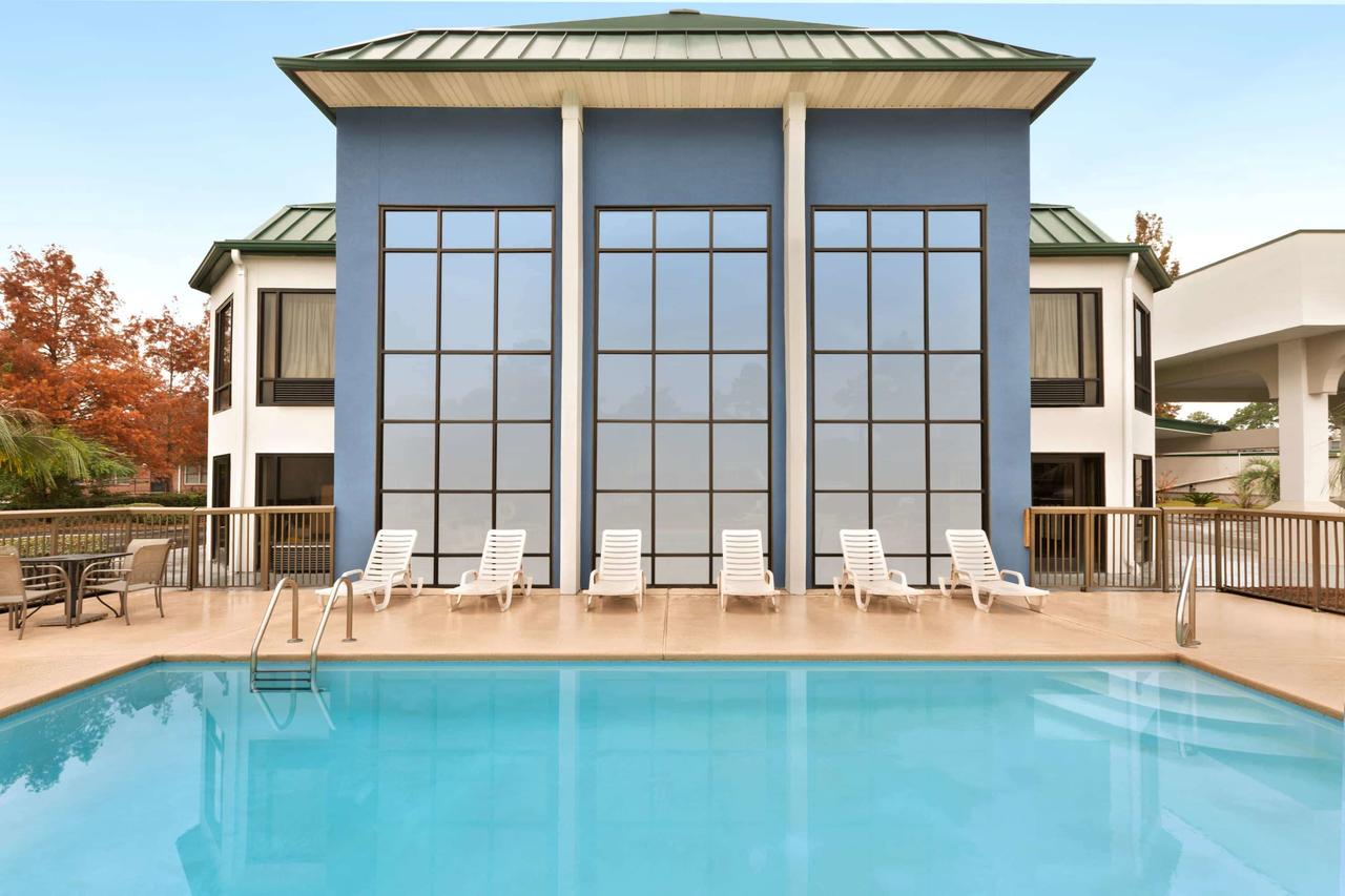 Days Inn & Suites By Wyndham Savannah Midtown - thumb 25