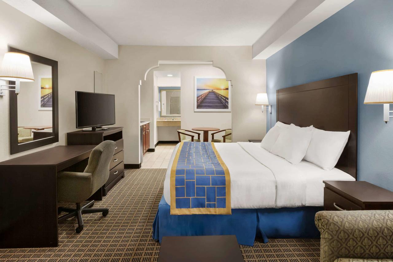 Days Inn & Suites By Wyndham Savannah Midtown - thumb 32