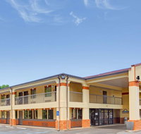Days Inn by Wyndham Acworth - Hotels Find