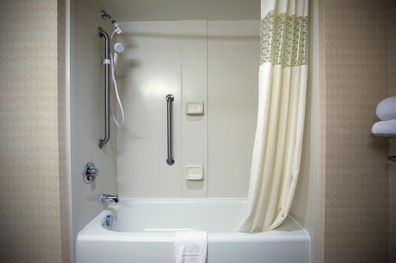 Hampton Inn Carrollton - thumb 23