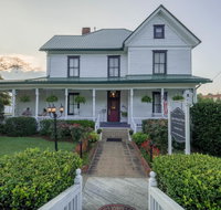 Blue Ridge Inn Bed and Breakfast - Hotels Find
