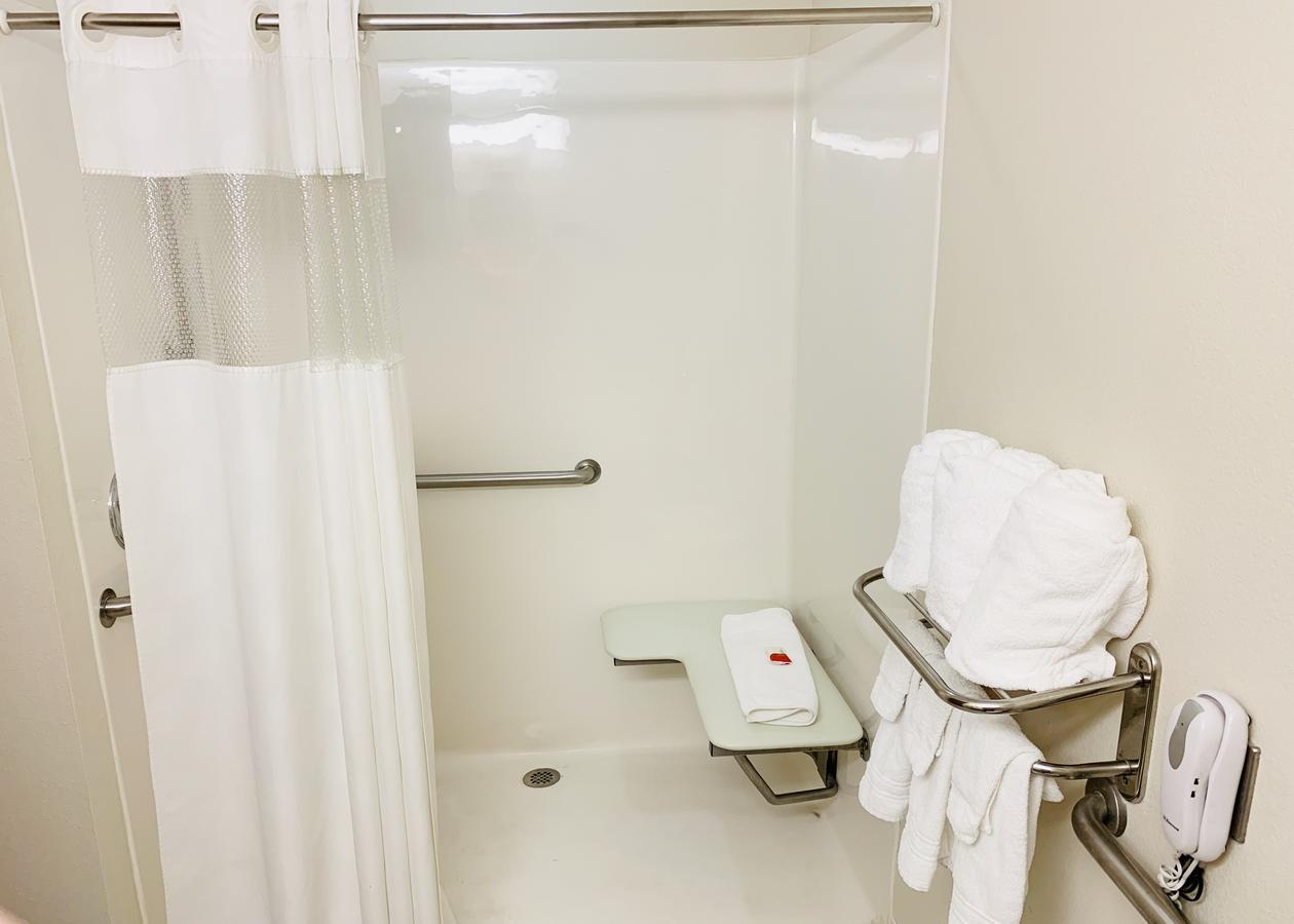 Ramada Limited And Suites Bloomington - thumb 2