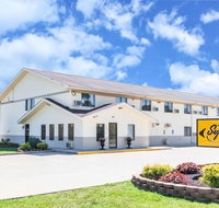 Super 8 by Wyndham Elkhart - Hotels Find