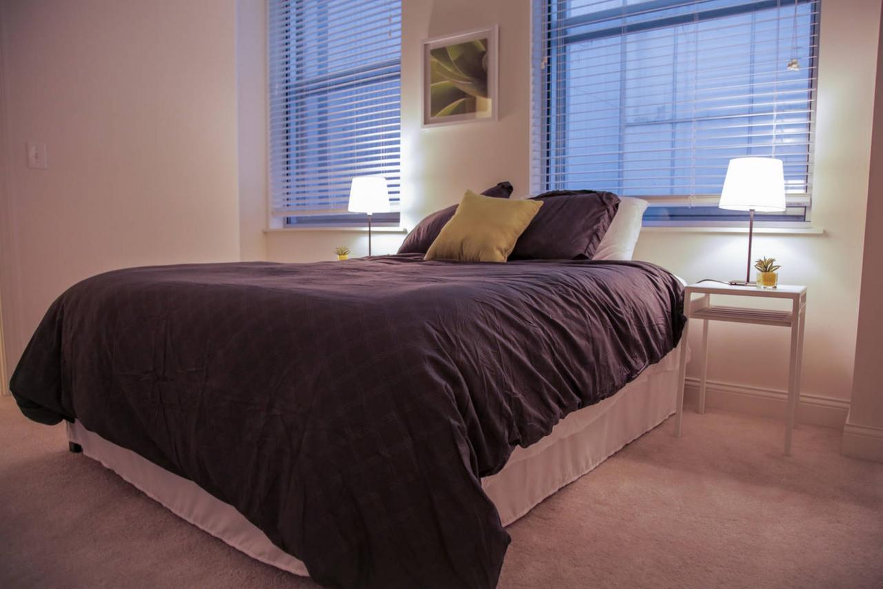 UNBEATABLE LOCATION! 2BR APT IN HEART OF THE CITY - thumb 14