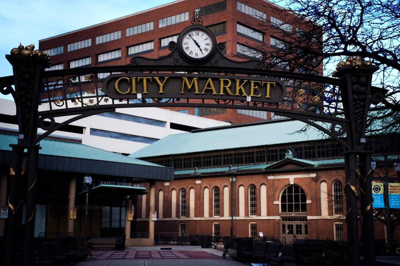UNBEATABLE LOCATION! 2BR APT IN HEART OF THE CITY - thumb 36