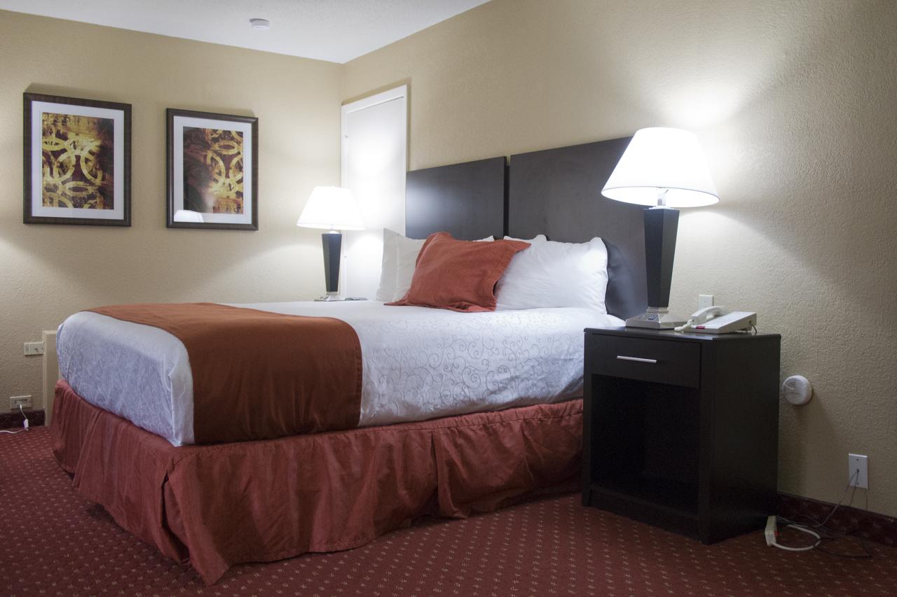Days Inn & Suites By Wyndham Coralville / Iowa City - thumb 16