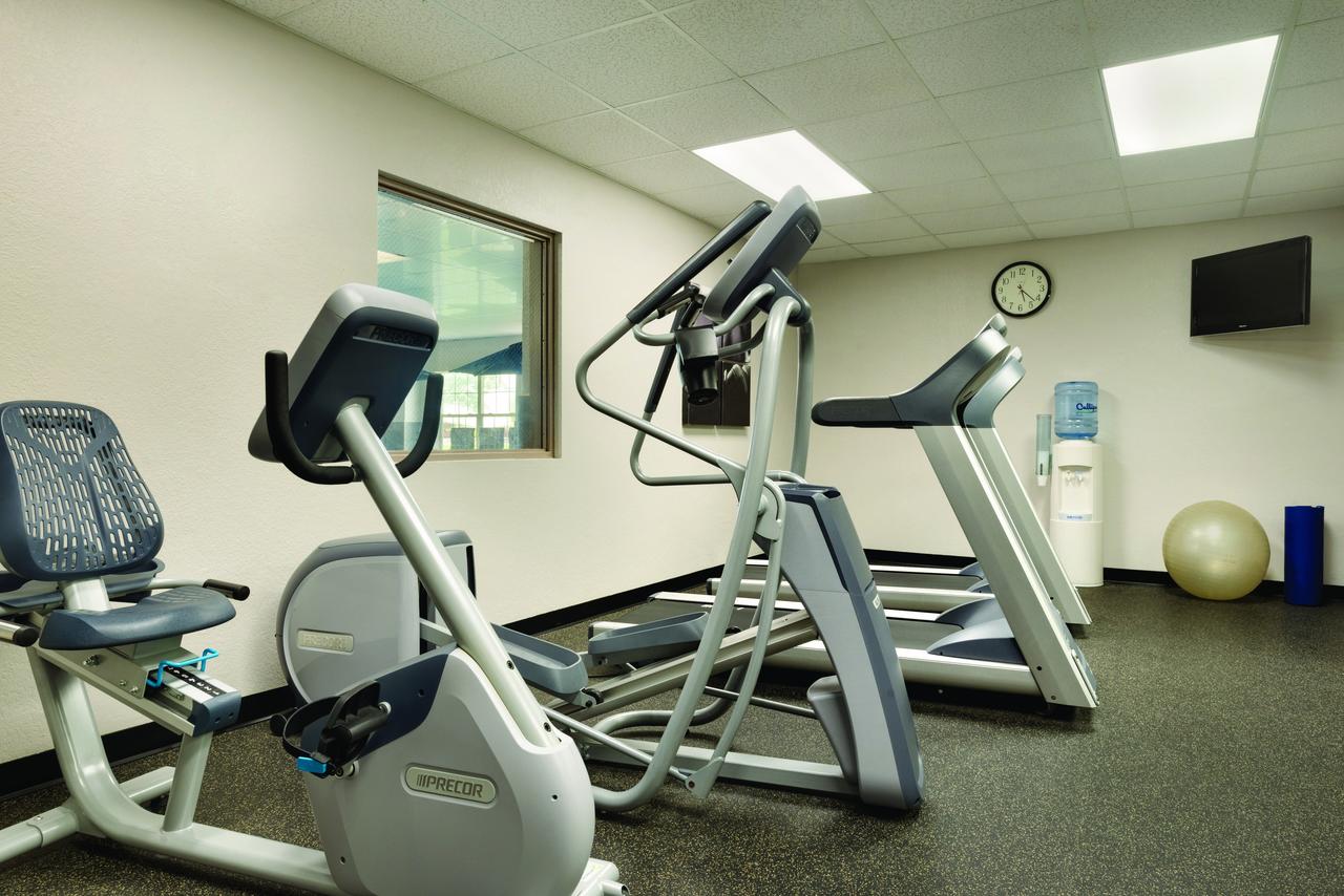 Country Inn & Suites By Radisson, Coralville, IA - thumb 13