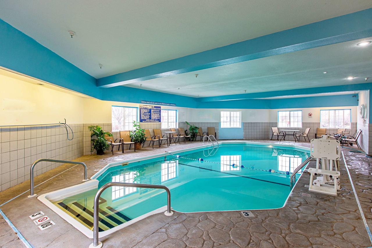 Red Roof Inn & Suites Omaha - Council Bluffs - thumb 11