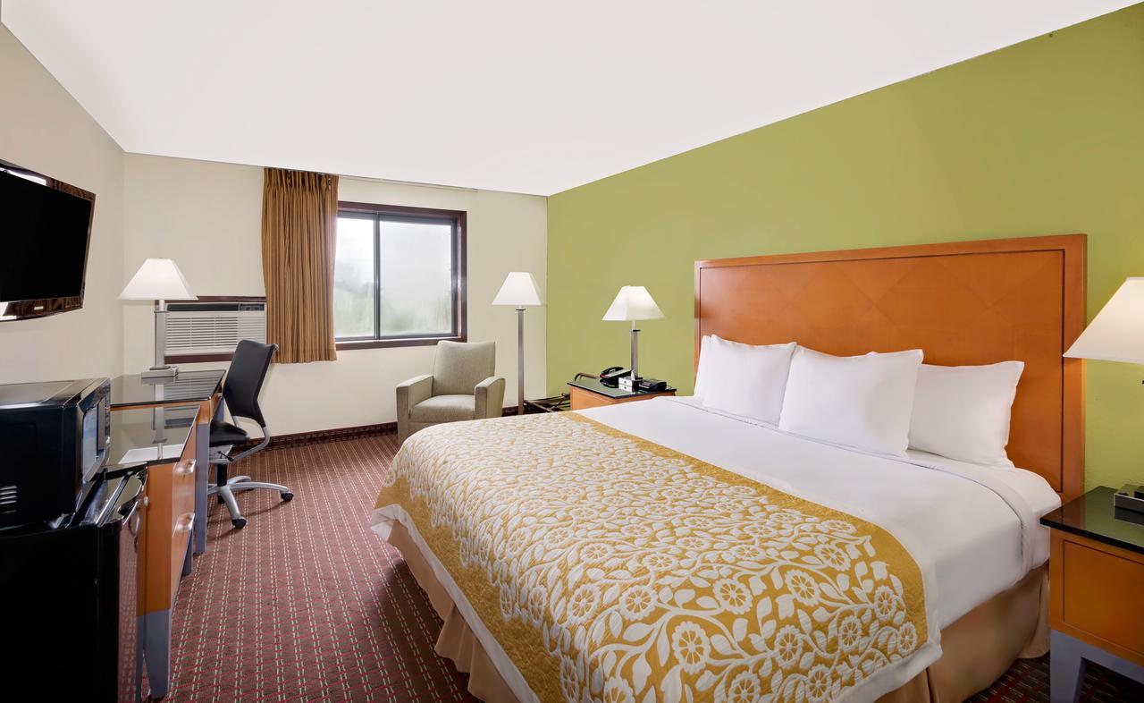 Days Inn By Wyndham Fort Dodge - thumb 30