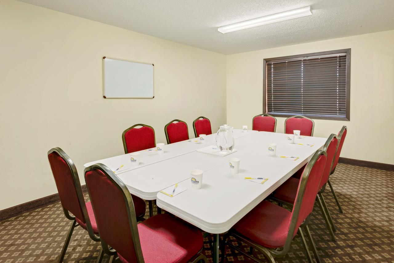 Days Inn By Wyndham Fort Dodge - thumb 9